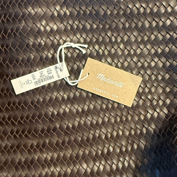 Elegant Brown Woven Tote Bag - Picture 9 of 11